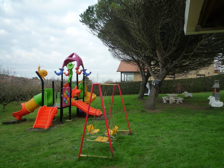 parque y columpio