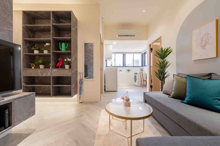 FR 2BR Apt w/ lift near Ximen MRT 萬華西門町 近西門站 獨立浴室 gallery image 4