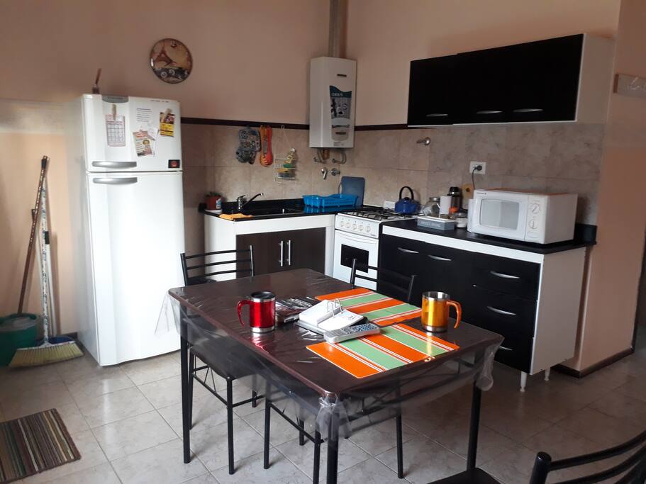 Cocina equipada con todo lo necesario para tu estadia