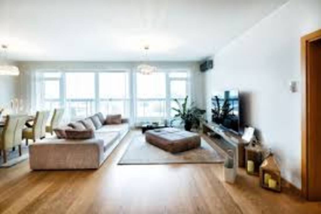 Wohnzimmer + Esszimmer