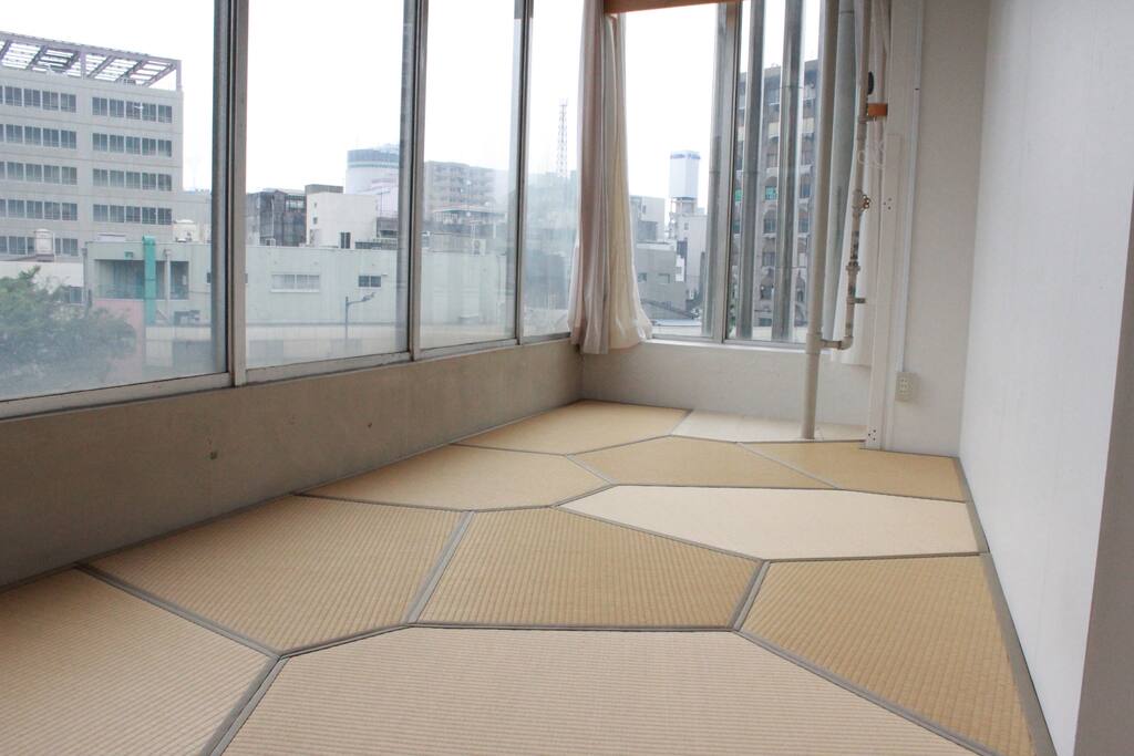 広々とした畳部屋