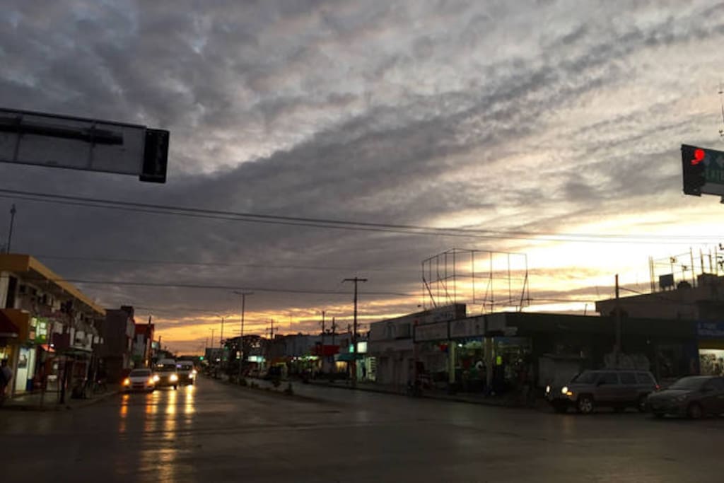 30th Avenue; Groceries, Restaurants, Tiendas
