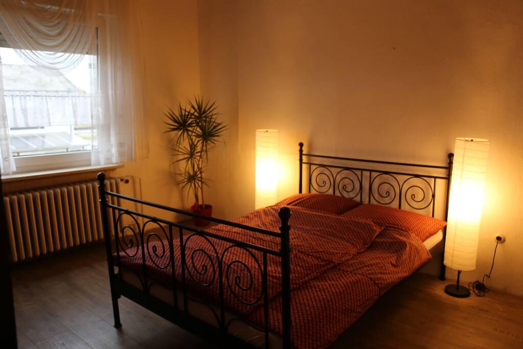 Schlafzimmer 2