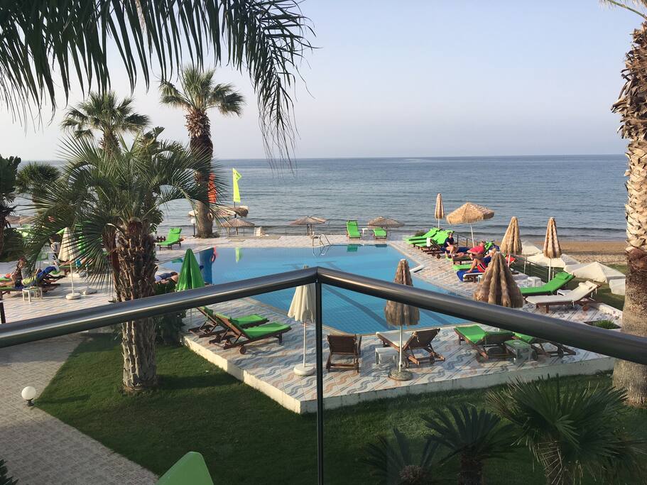 Sea & Pool View