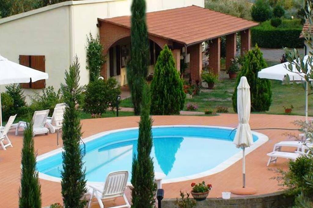 la bella e comoda piscina