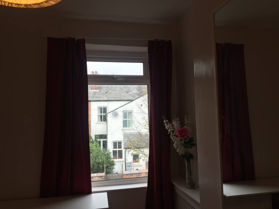 Bedroom 2 (external view)