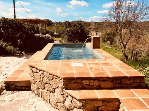 MYRTLE SMALL country house of Marvão