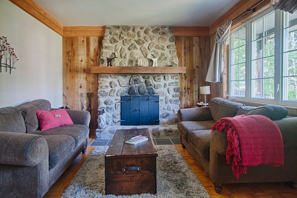 Lounge with ancestral fireplace