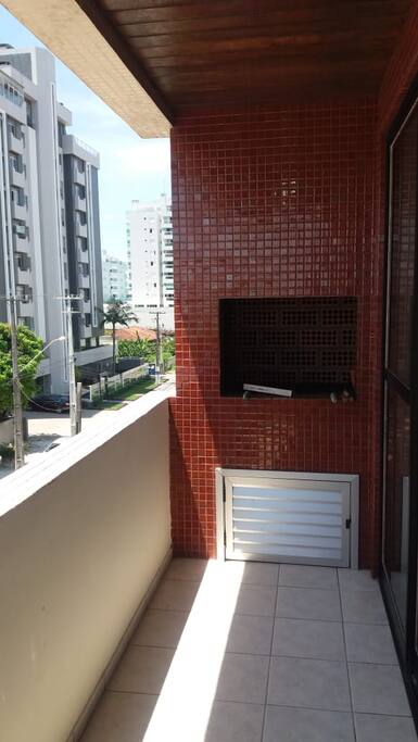 SACADA COM CHURRASQUEIRA