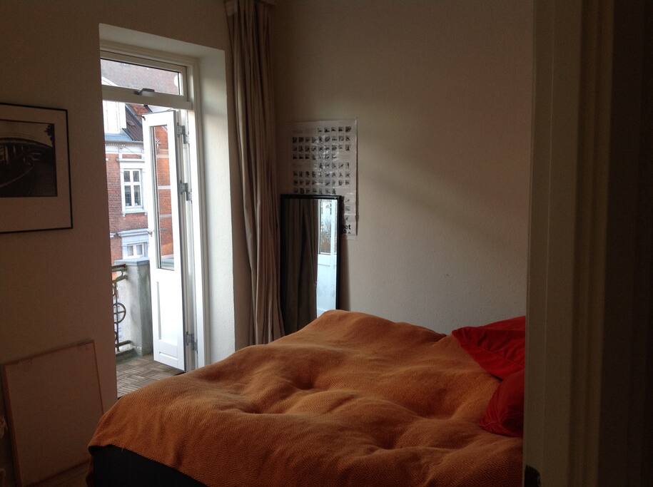 Bedroom with new kingsize bed