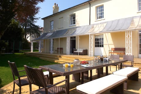 Springfield, Seaside Lyme Regis for 12-14 people