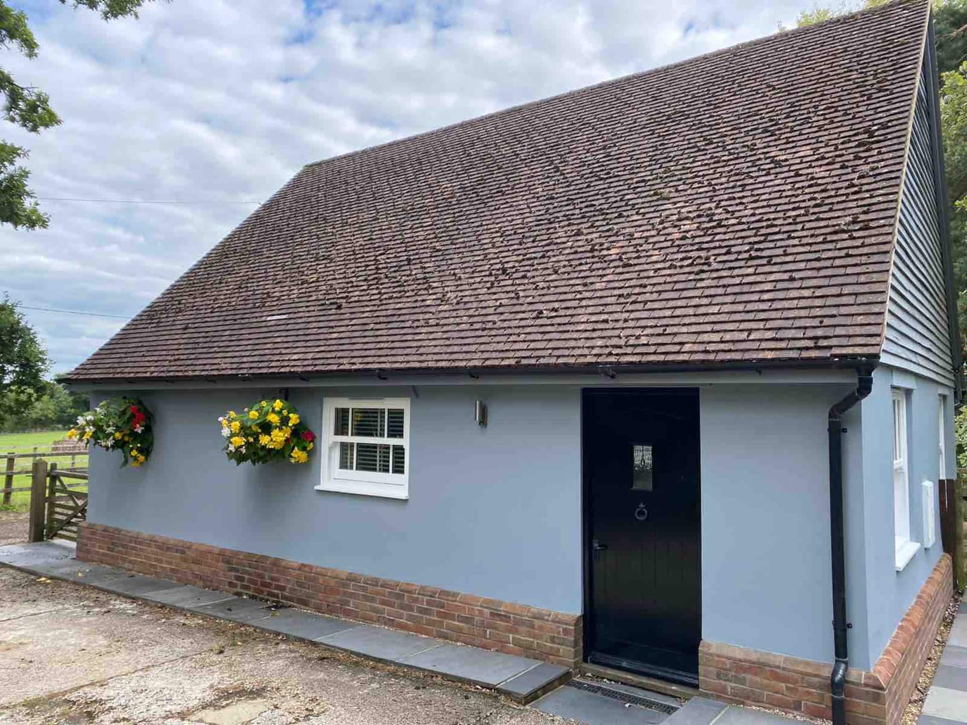 Garden Cottage..pretty countryside location