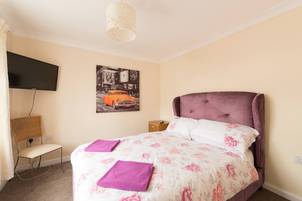 Bedroom 5 - South Facing Double
