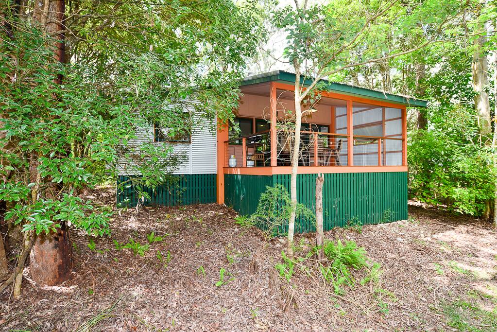 Kingfisher cottage front.