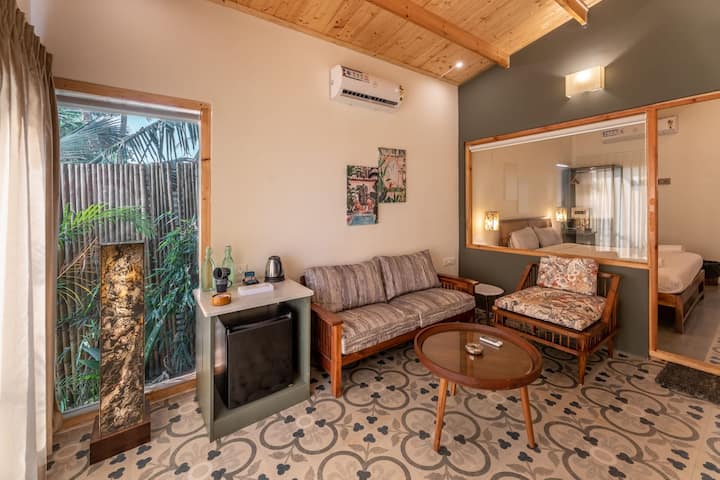 Living room image 3