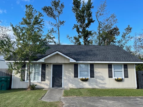 ☀ The Sunny House - Near i10, Casinos, Shopping ☀