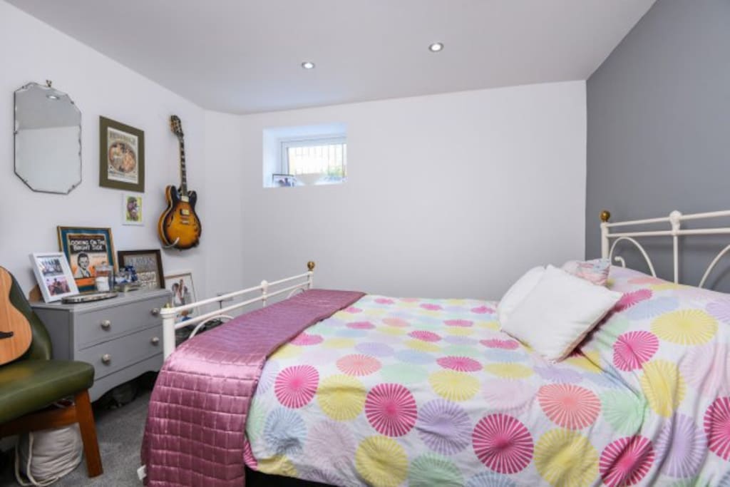Second bedroom