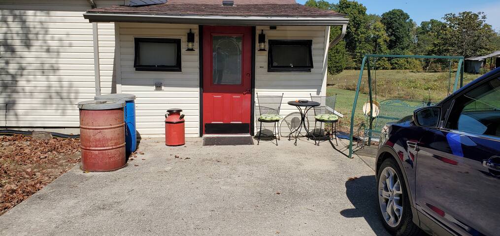 Airbnb Buncombe Vacation Rentals Places To Stay Illinois