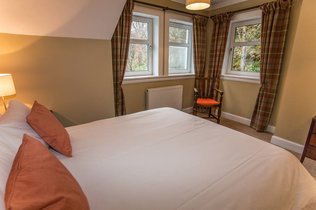 The suite enjoys dual aspect views out towards the sea and Lochranza Castle as well as our gardens and the trees where red squirrels nest