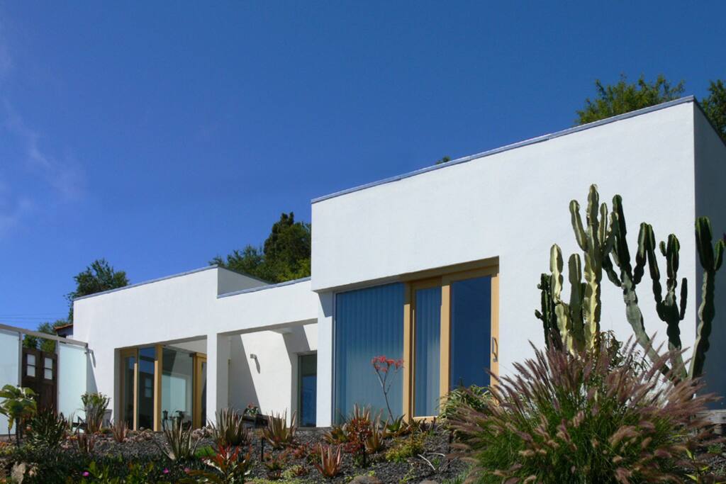 VILLA ERMITA