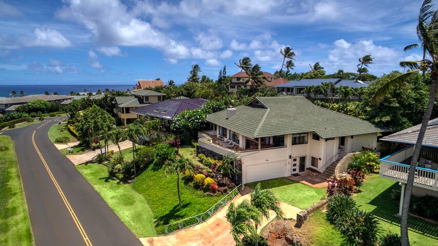 Fantastic Views and Walk to Beaches gallery image 2