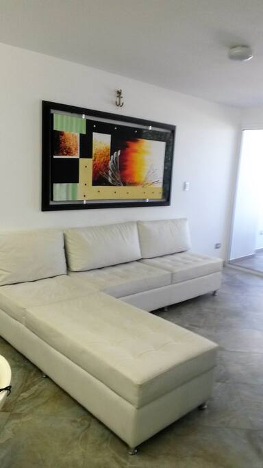 Bello Apartamento con todas la comodidades para el disfrute de sus vacaciones, con espacios independiente, aire acondicionado, dos baños, piscinas y playa.