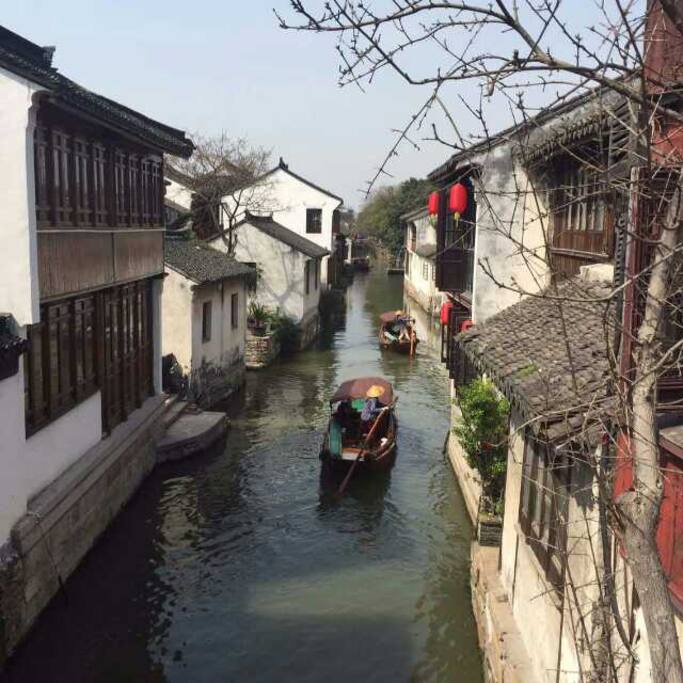 周边