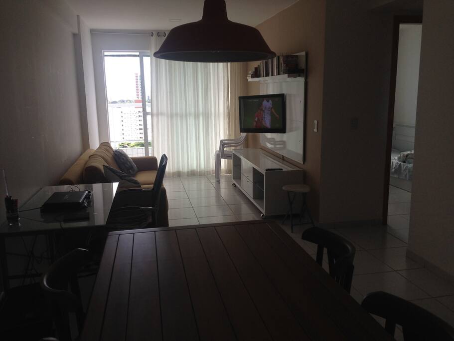 Sala confortável e espaçosa