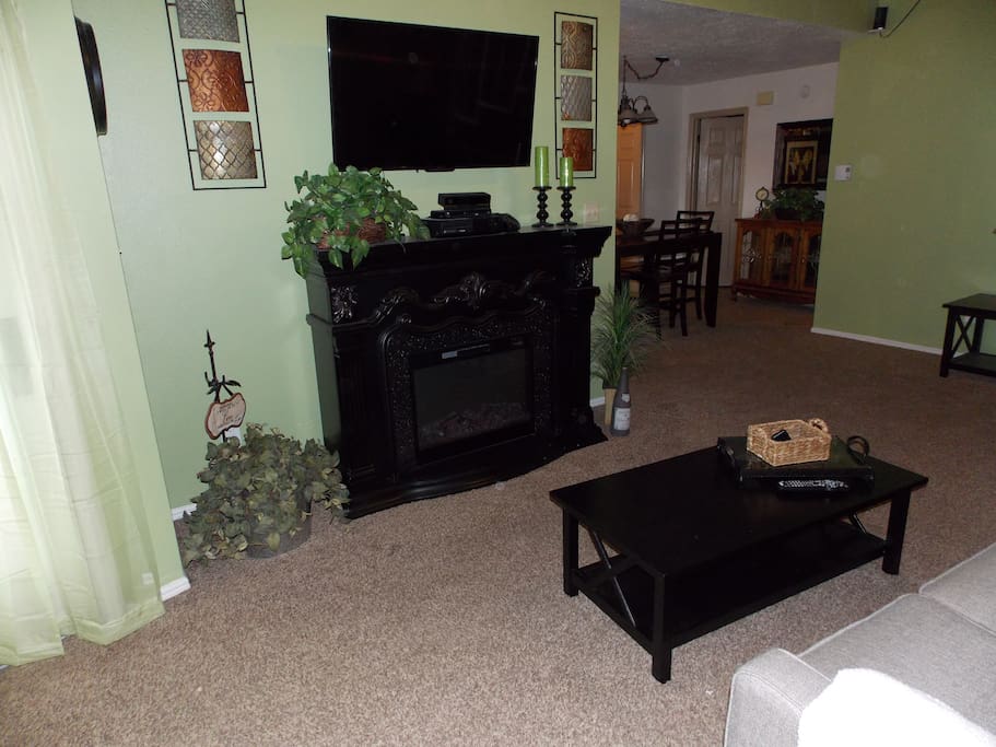 Equipped with a TV on the wall, Xbox with 4 controllers, full cable with HBO.