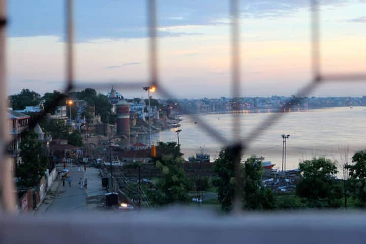 Ganga Guesthouse +Music School(Deluxe Double room)