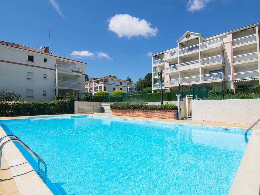 Piscine avec Solarium