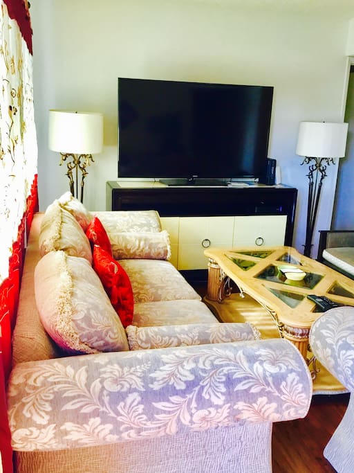 Living Room with Samsung 65' HDTV