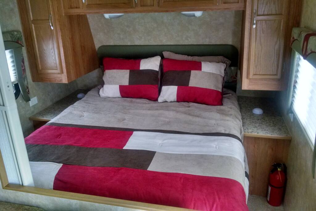 Queen Bed