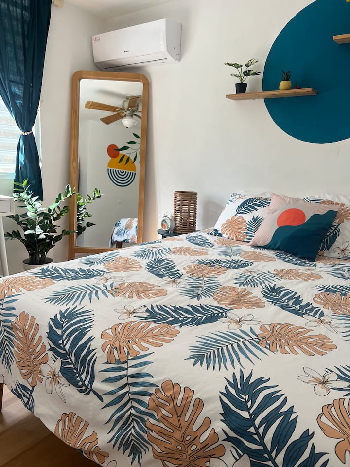 Sea Turtle Room-
Full Size Bed, desk, closet, and AC.