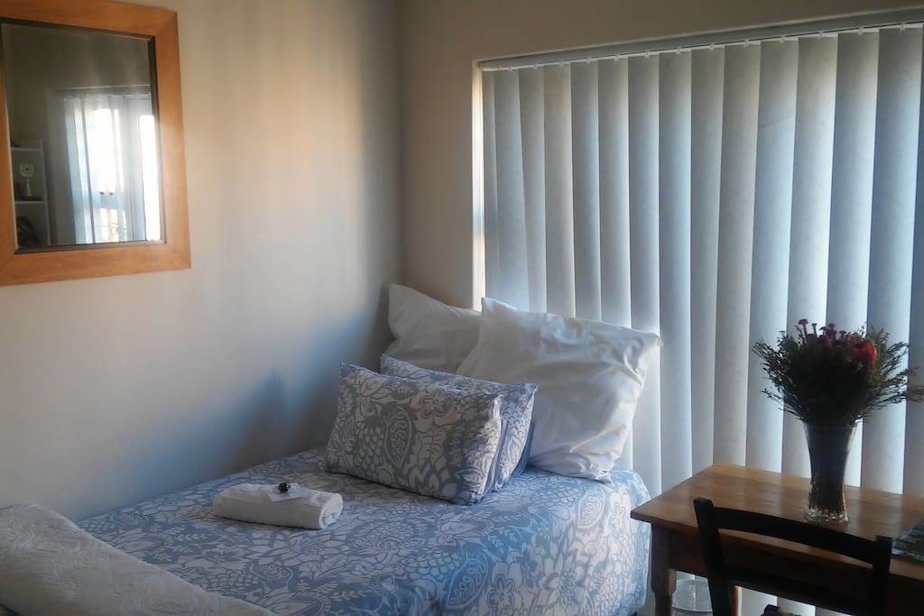 Comfortable 3/4 bed