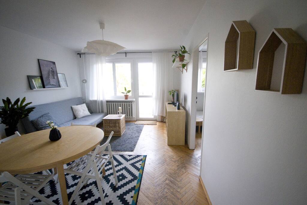 salon / living room