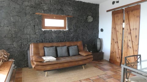 Top performing Airbnb: Casita Sweet Tabaiba in Tías