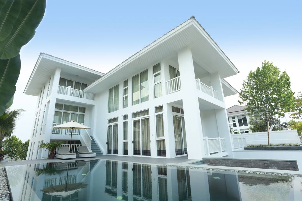 The private pool