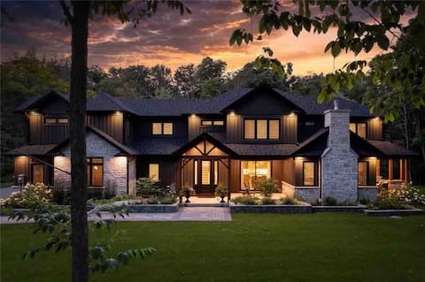 Woodland Estate Minutes to Beaches and Vettä Spa