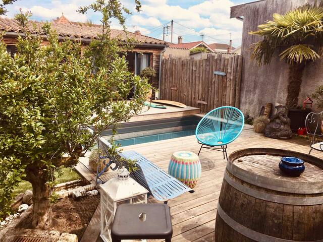 Échoppe bordelaise atypique avec piscine chauffée gallery image 2