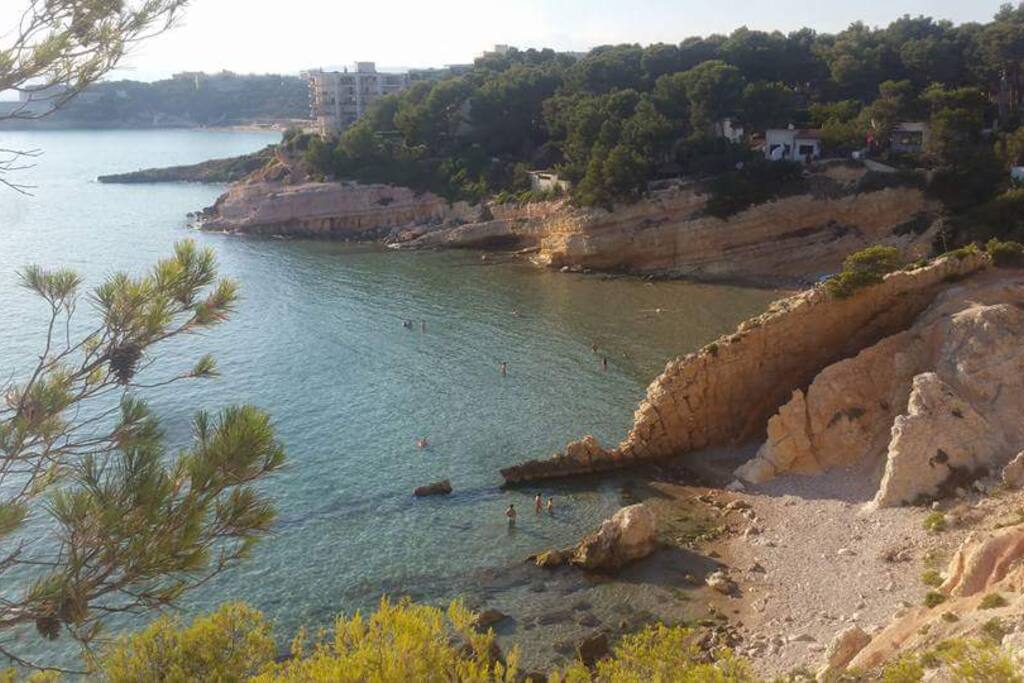 Calanques CAP SALOU à 300m