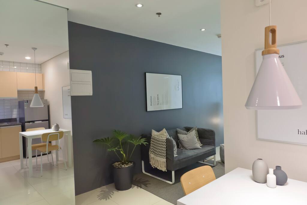 Welcome to our 30 sq m, fully furnished 1-bedroom on the 10th floor Parkwest Residences unit