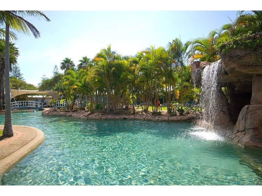 Lagoon Pool & Rock Pool Spa