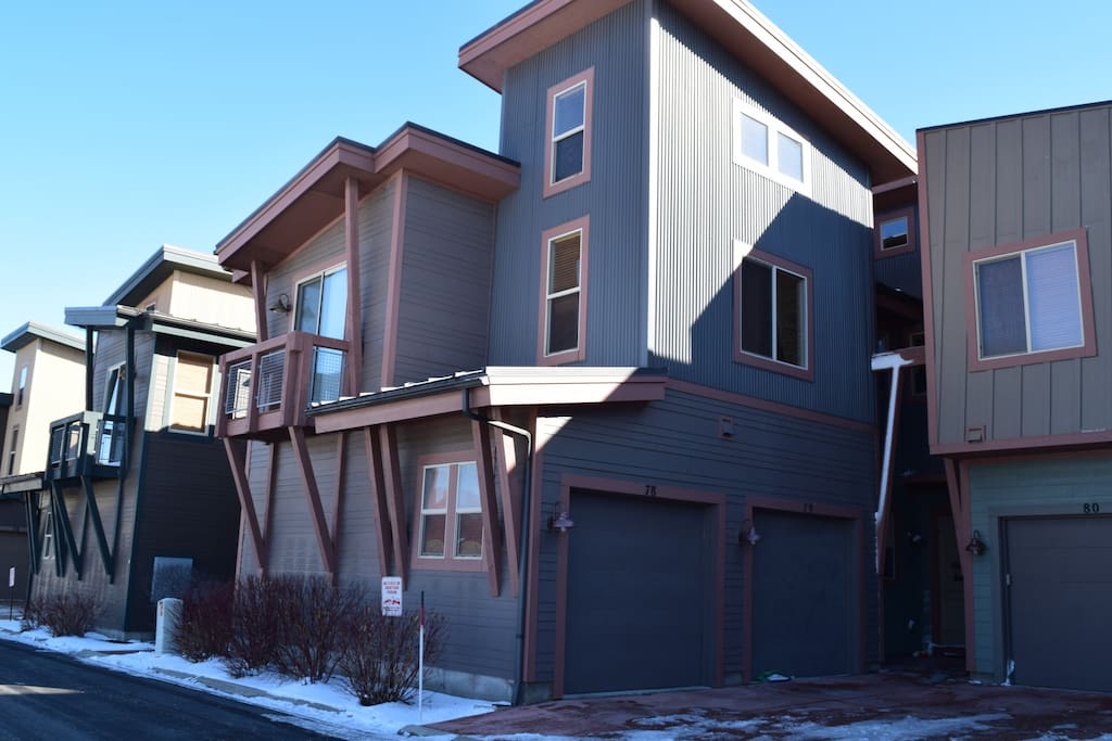 rear of townhouse, private garage