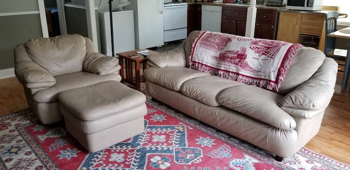 Rock Creek Guesthouse - Lookout Mountain, GA