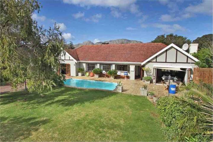 Sunny & spacious house in Tokai gallery image 4