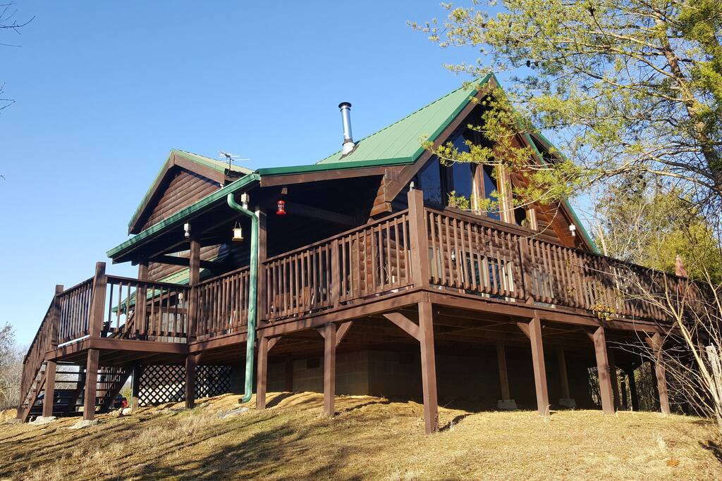 East Tennessee Mountain Life (Best Kept Secret) Cabins for Rent in
