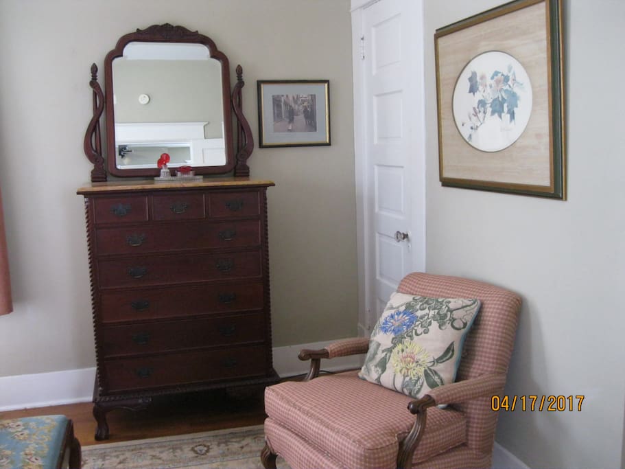Reading nook in Guest room
