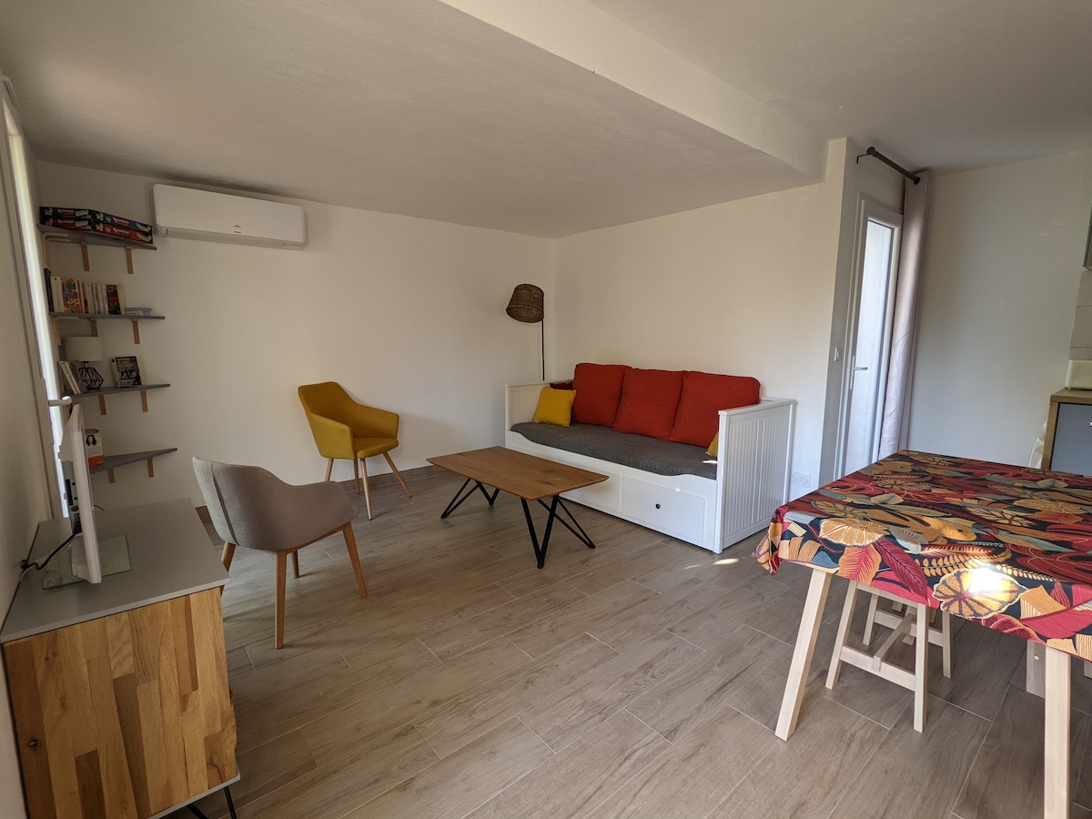 Top Airbnb: Spacious, bright and well-located apartment à Gruissan