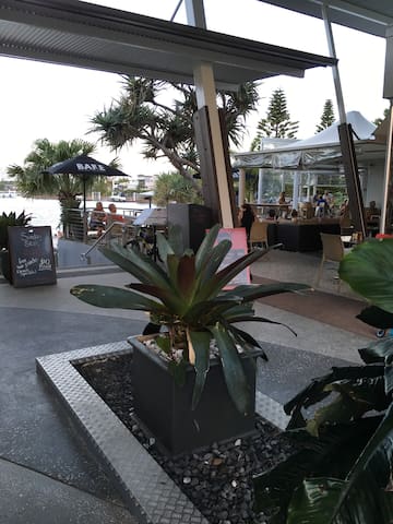 Sunshine Coast 4BRM coastal home